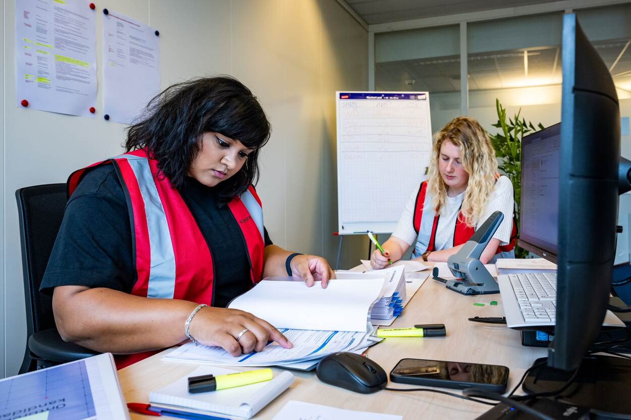 21 Politieke Groeperingen Leveren Kandidatenlijst In Voor Europees ...